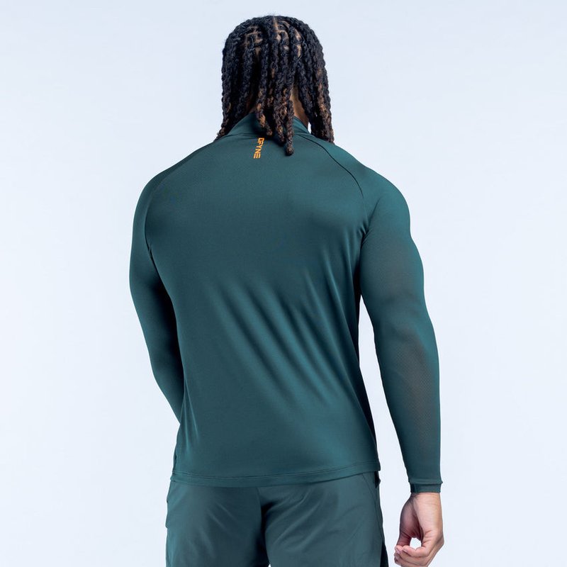 Unbound Quarter Zip