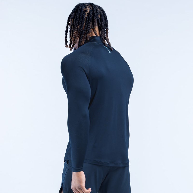 Unbound Quarter Zip